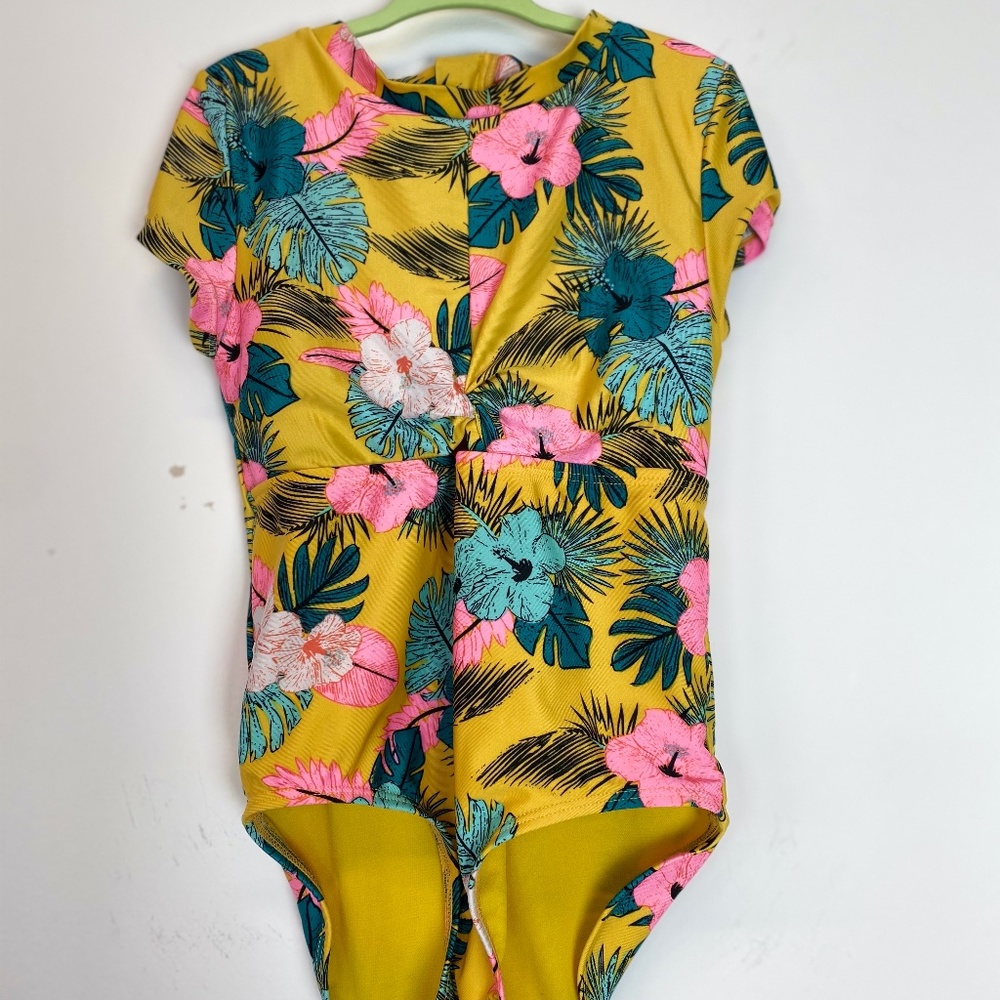 Girl's Swimsuit 6/6x